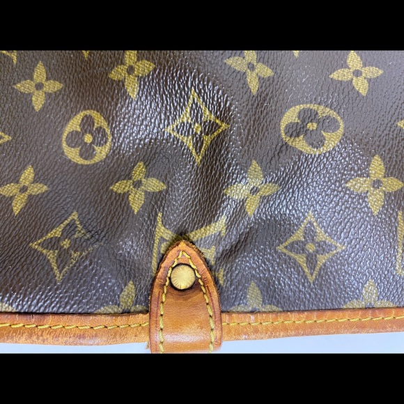 Authentic Louis Vuitton Saumur - Picture 6 of 14
